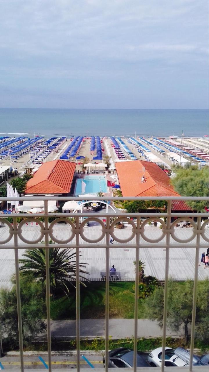 Hotel Brunella Lido di Camaiore Exterior foto